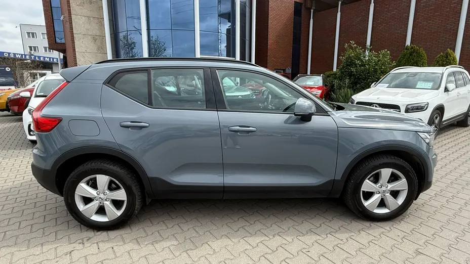 VOLVO XC40 XC40 T3 Momentum Core aut