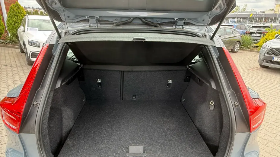 VOLVO XC40 XC40 T3 Momentum Core aut