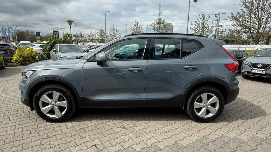 VOLVO XC40 XC40 T3 Momentum Core aut