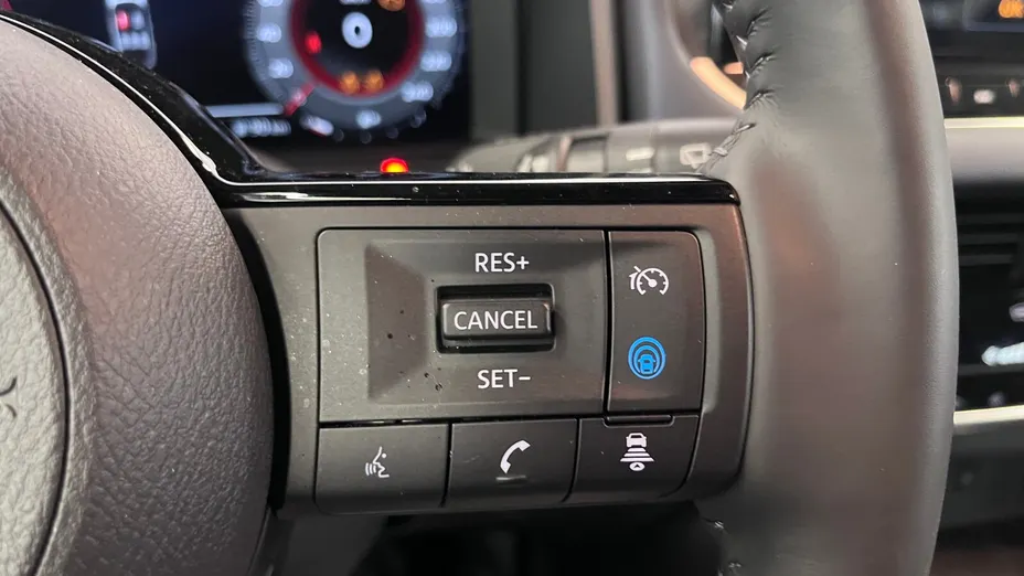 NISSAN Qashqai Qashqai 1.3 DIG-T mHEV Tekna