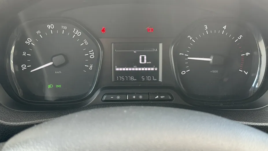 TOYOTA Proace Proace Kombi 2.0 D-4D Long 2,8t