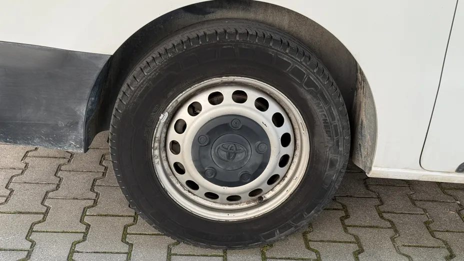 TOYOTA Proace Proace Kombi 2.0 D-4D Long 2,8t