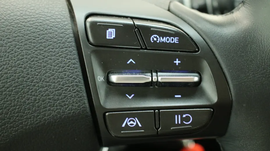 HYUNDAI i30 i30 1.0 T-GDI Classic + DCT