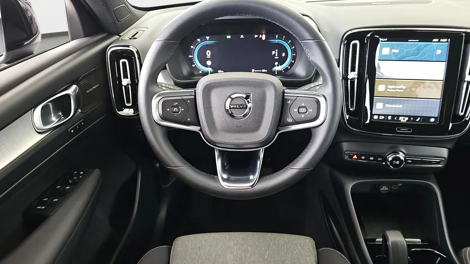 VOLVO XC40 XC40 B3 Plus Dark aut