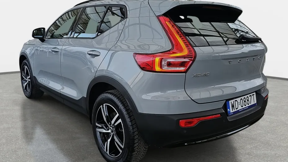 VOLVO XC40 XC40 B3 Plus Dark aut