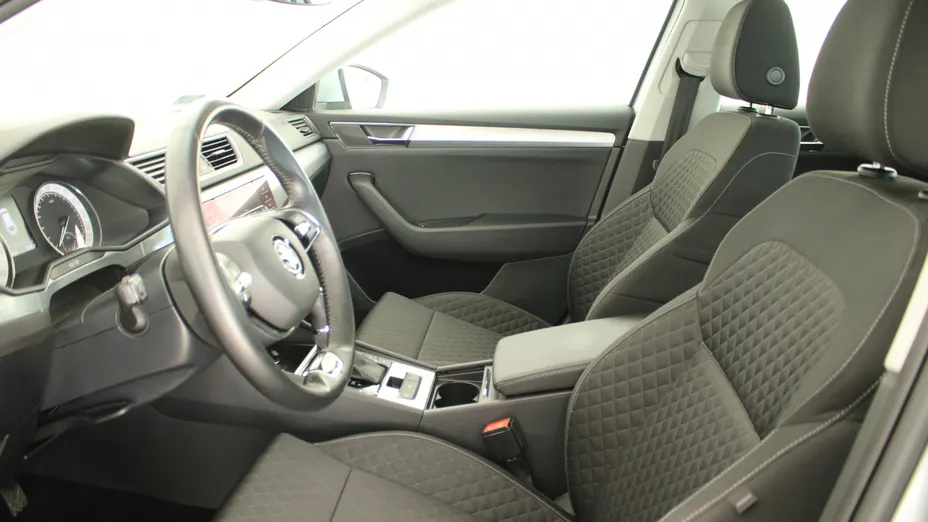 SKODA Superb Superb 2.0 TSI Ambition DSG