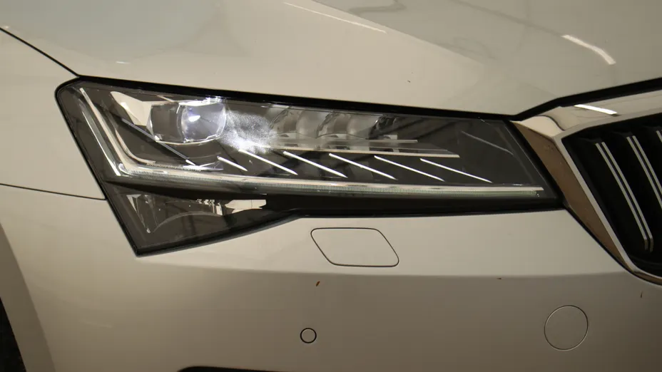 SKODA Superb Superb 2.0 TSI Ambition DSG