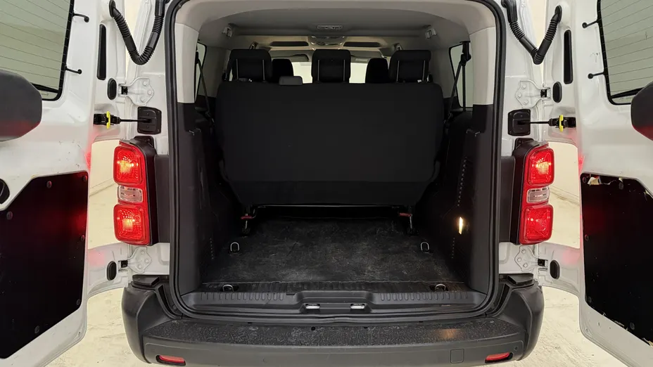 TOYOTA Proace Proace Kombi 2.0 D-4D Long 2,8t