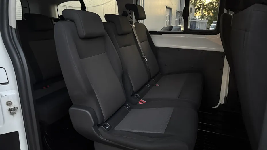 TOYOTA Proace Proace Kombi 2.0 D-4D Long 2,8t