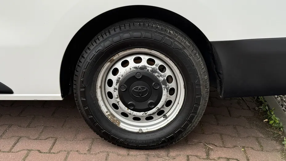 TOYOTA Proace Proace Kombi 2.0 D-4D Long 2,8t