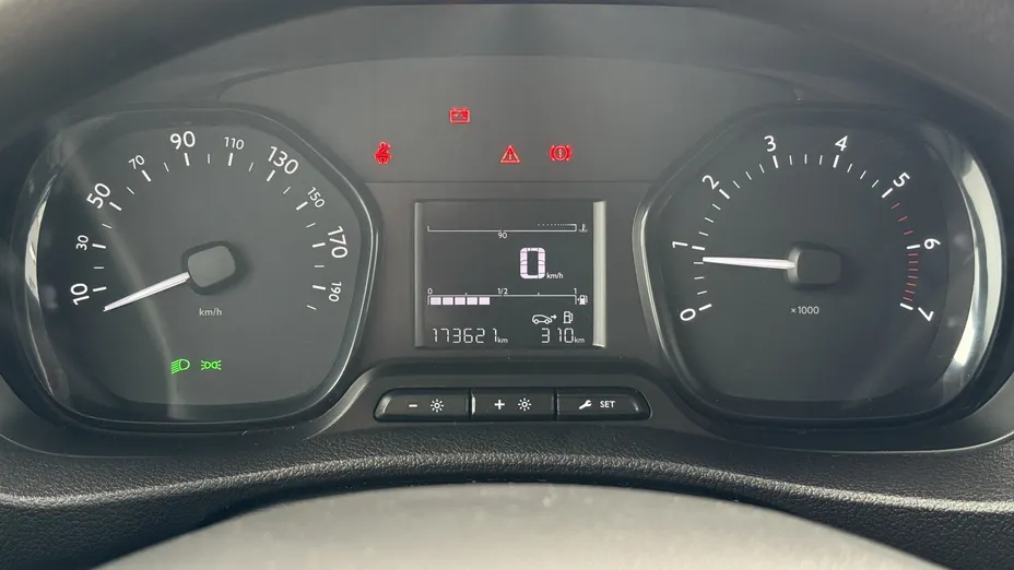 TOYOTA Proace Proace Kombi 2.0 D-4D Long 2,8t