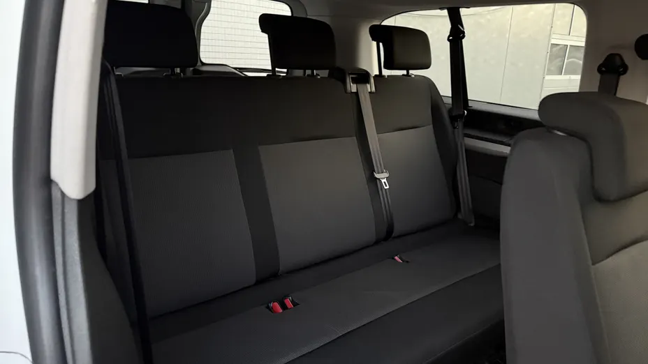 TOYOTA Proace Proace Kombi 2.0 D-4D Long 2,8t