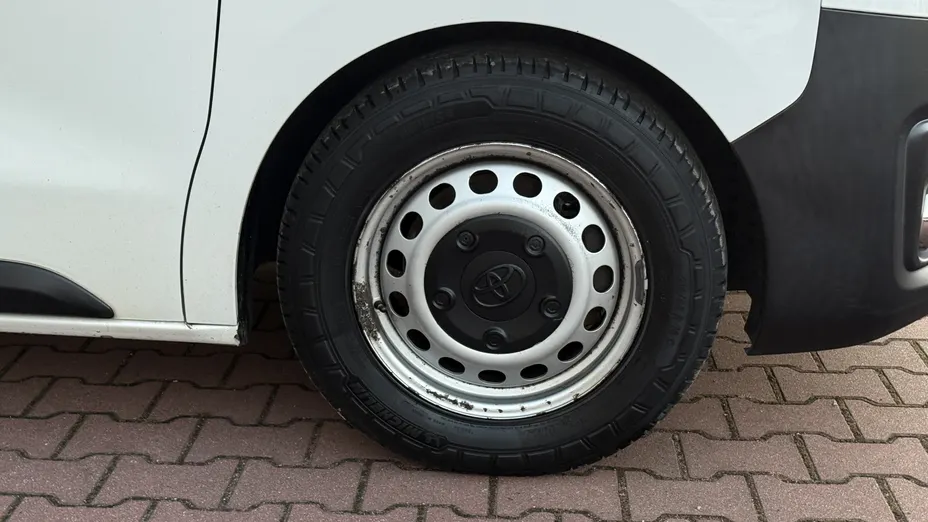 TOYOTA Proace Proace Kombi 2.0 D-4D Long 2,8t
