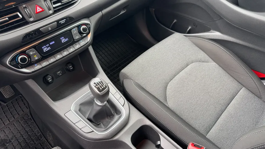 HYUNDAI i30 i30 1.5 DPI Comfort