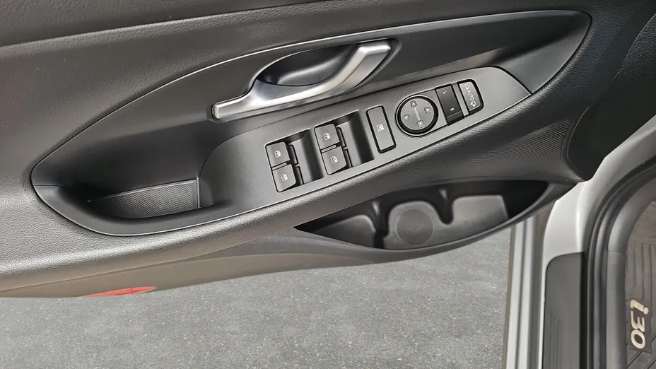HYUNDAI i30 i30 1.5 DPI Comfort