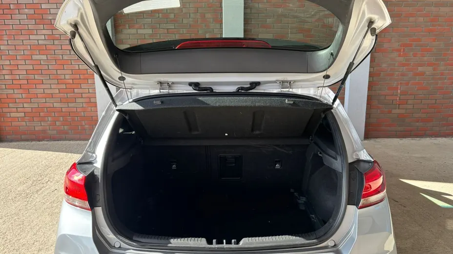HYUNDAI i30 i30 1.5 DPI Comfort
