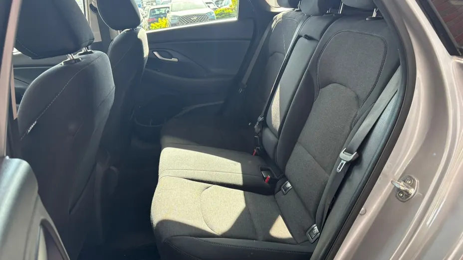 HYUNDAI i30 i30 1.5 DPI Comfort
