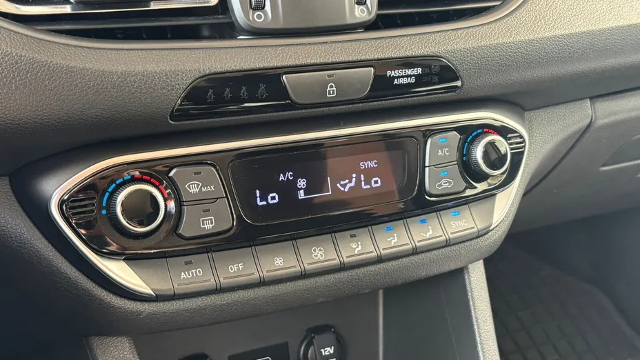 HYUNDAI i30 i30 1.5 DPI Comfort