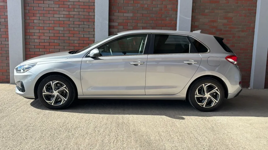 HYUNDAI i30 i30 1.5 DPI Comfort