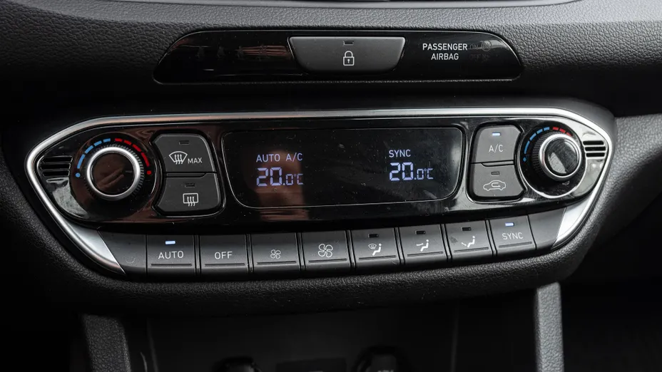 HYUNDAI i30 i30 1.5 DPI Comfort