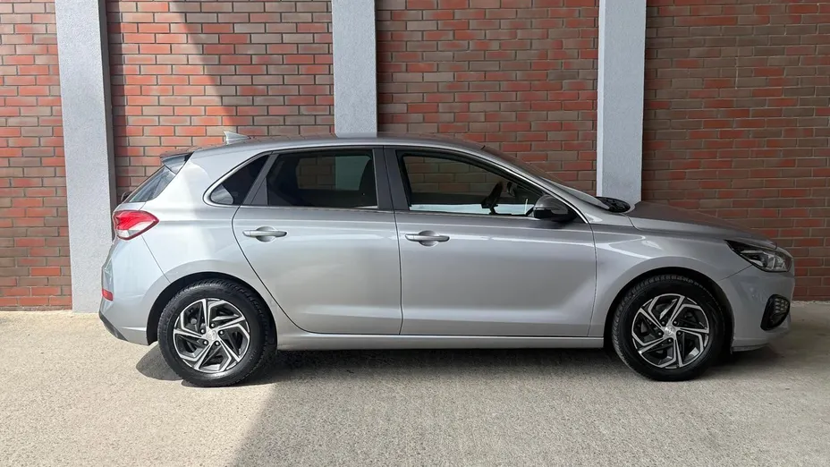 HYUNDAI i30 i30 1.5 DPI Comfort