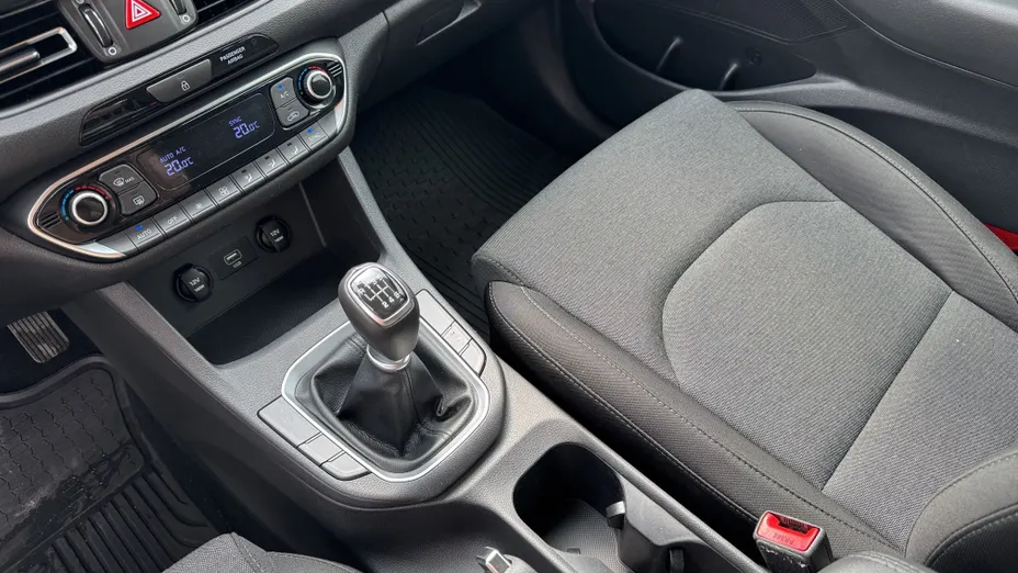 HYUNDAI i30 i30 1.5 DPI Comfort