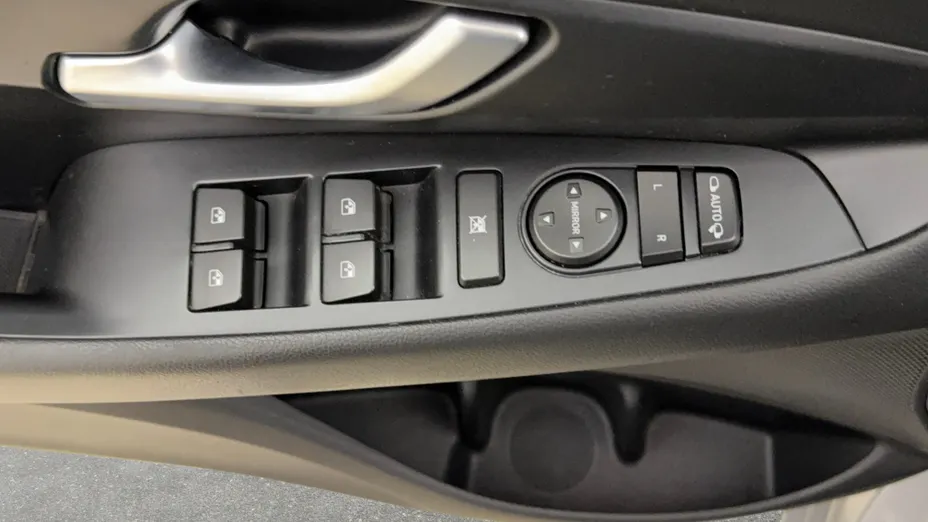 HYUNDAI i30 i30 1.5 DPI Comfort