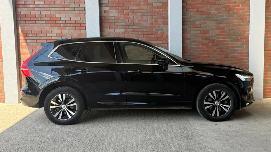 VOLVO XC60 XC60 B4 D AWD Momentum Pro aut