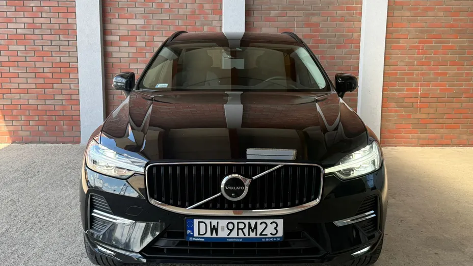 VOLVO XC60 XC60 B4 D AWD Momentum Pro aut