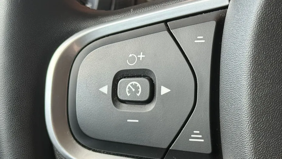 VOLVO XC60 XC60 B4 D AWD Momentum Pro aut