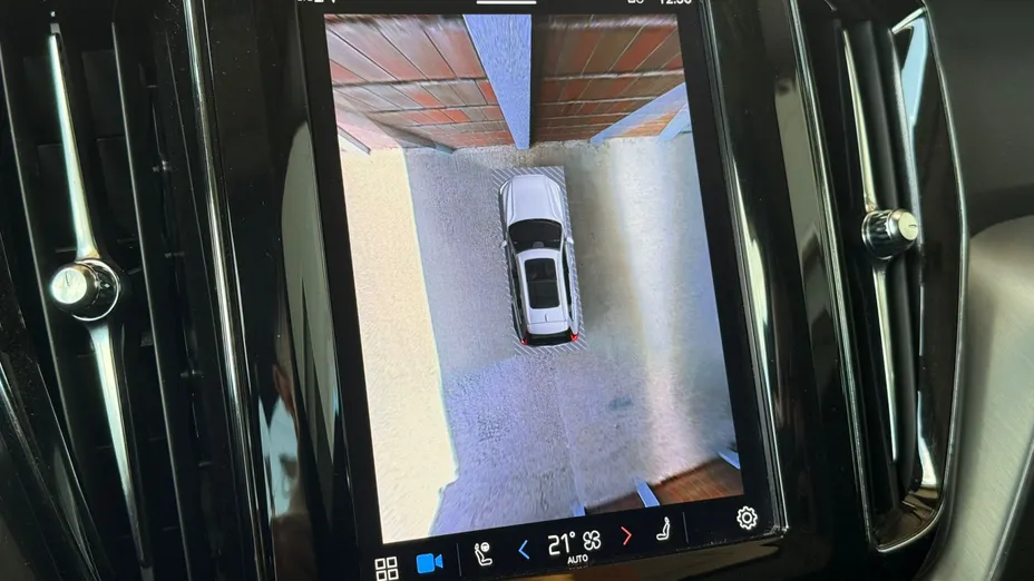 VOLVO XC60 XC60 B4 D AWD Momentum Pro aut