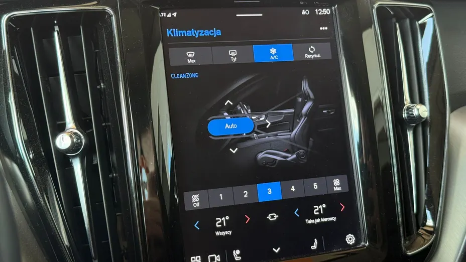 VOLVO XC60 XC60 B4 D AWD Momentum Pro aut