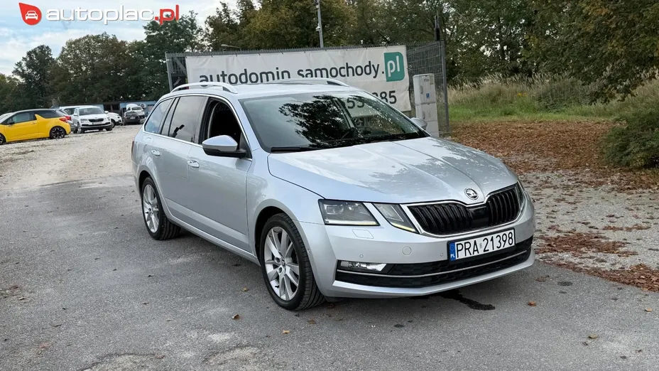 SKODA Octavia -