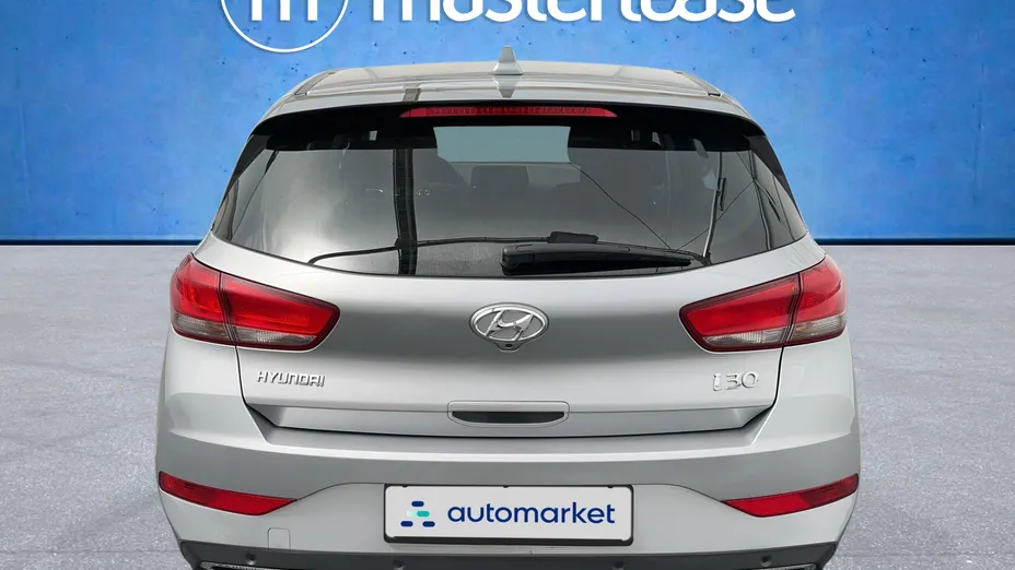 HYUNDAI i30 i30 1.5 DPI Comfort