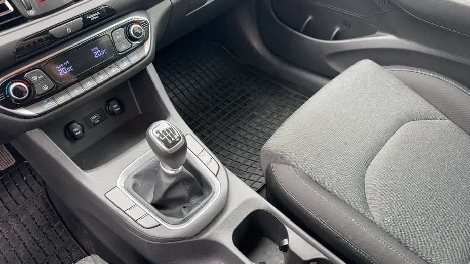 HYUNDAI i30 i30 1.5 DPI Comfort