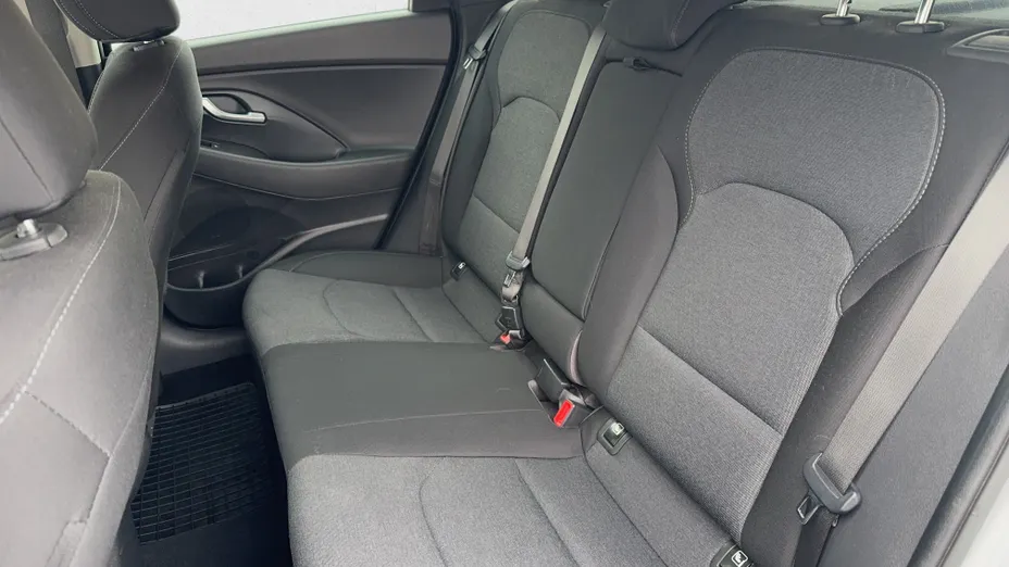 HYUNDAI i30 i30 1.5 DPI Comfort