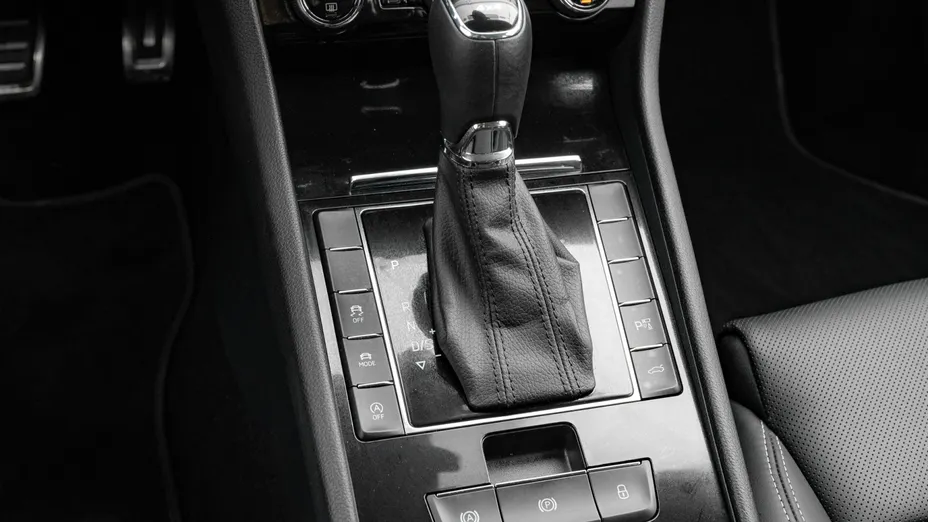 SKODA Superb Superb 2.0 TSI 4x4 L&K DSG