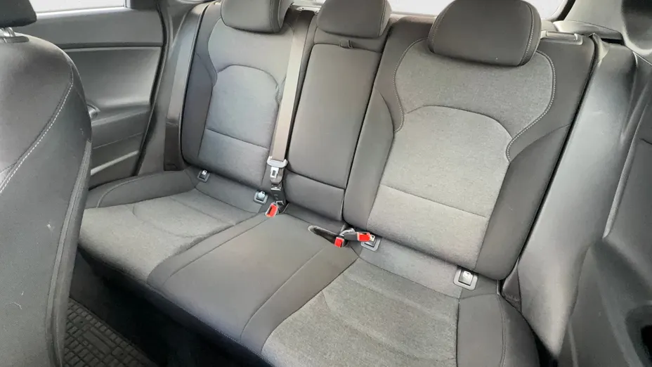HYUNDAI i30 i30 1.5 DPI Comfort