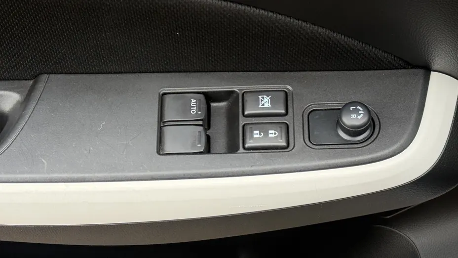 SUZUKI Swift Swift 1.2 Dualjet SHVS Premium