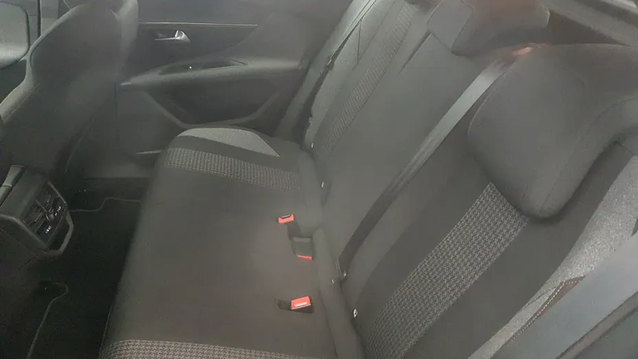 PEUGEOT 3008 3008 1.5 BlueHDi Active Pack S&S