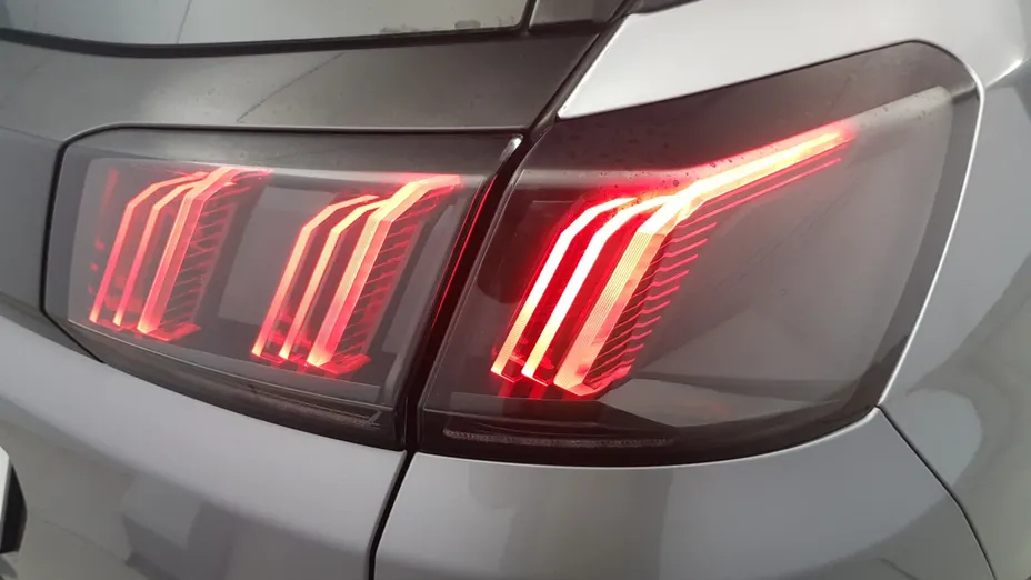 PEUGEOT 3008 3008 1.5 BlueHDi Active Pack S&S