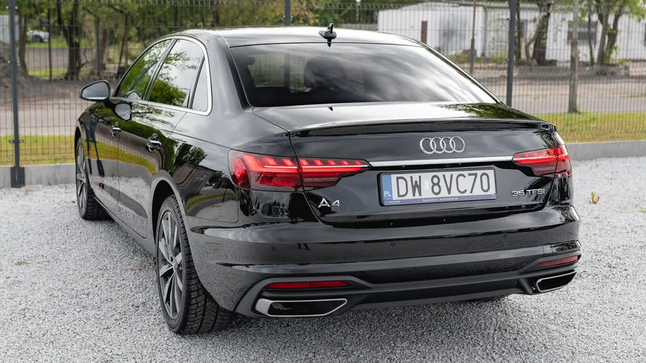 AUDI A4 A4 35 TFSI mHEV S tronic