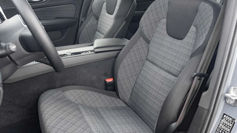 VOLVO V60 V60 B4 D Momentum Pro aut