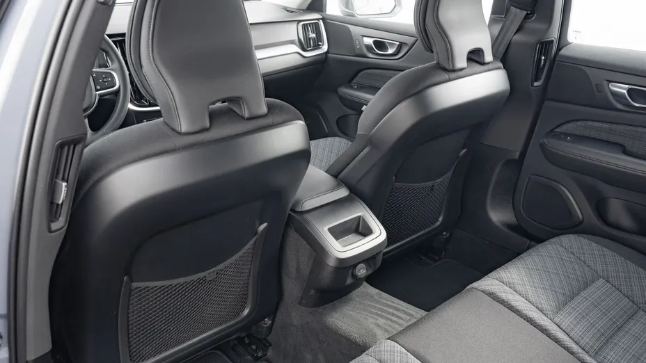 VOLVO V60 V60 B4 D Momentum Pro aut