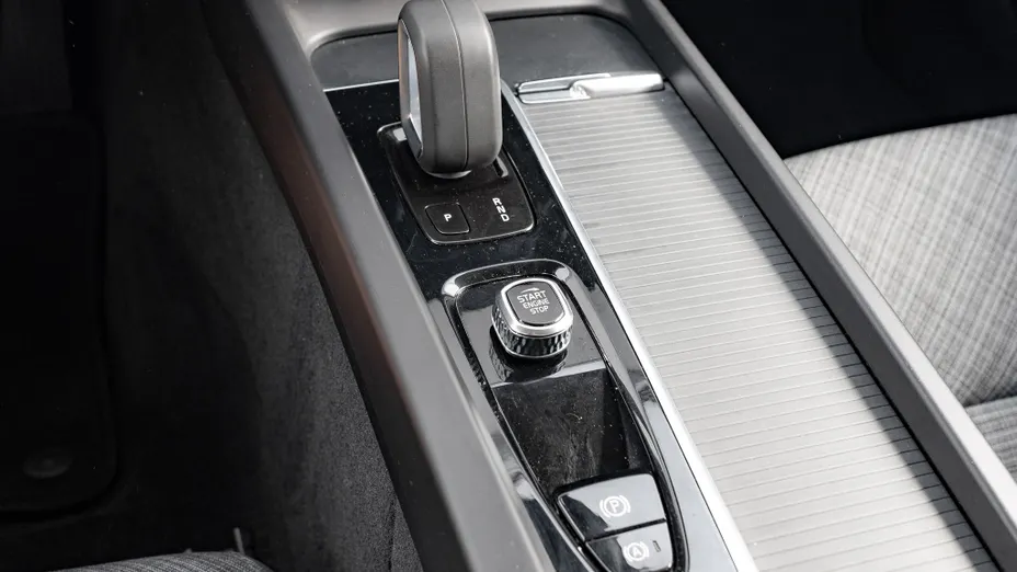 VOLVO V60 V60 B4 D Momentum Pro aut
