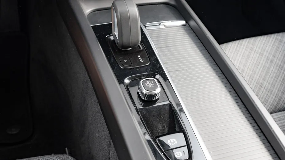 VOLVO V60 V60 B4 D Momentum Pro aut