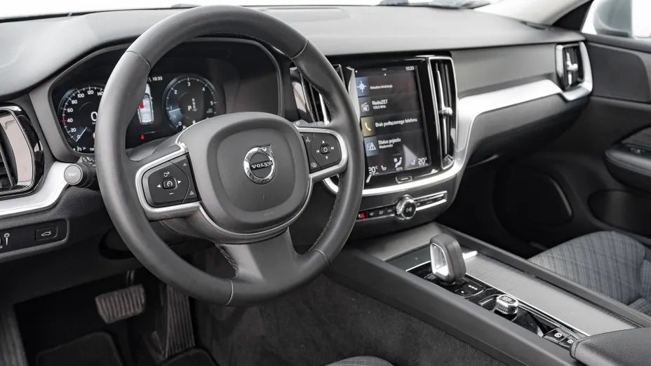 VOLVO V60 V60 B4 D Momentum Pro aut