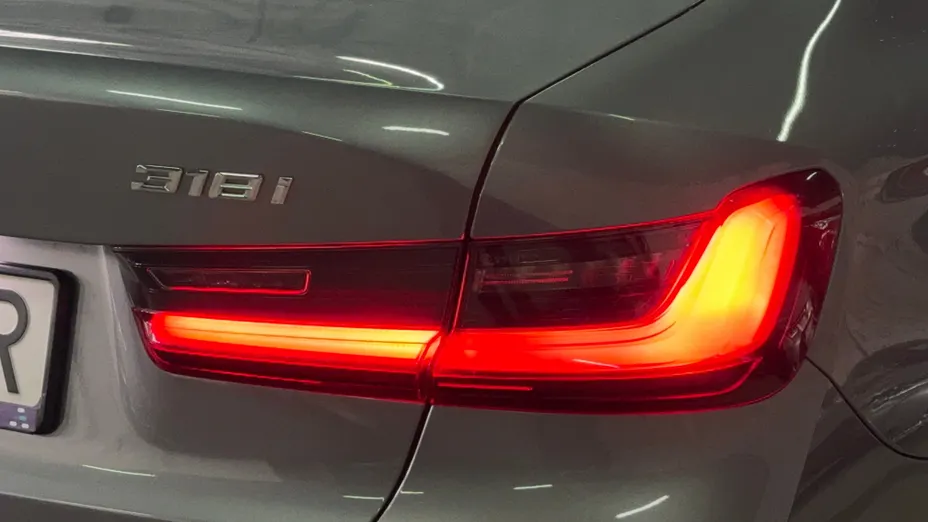 BMW Seria 3 318i M Sport aut