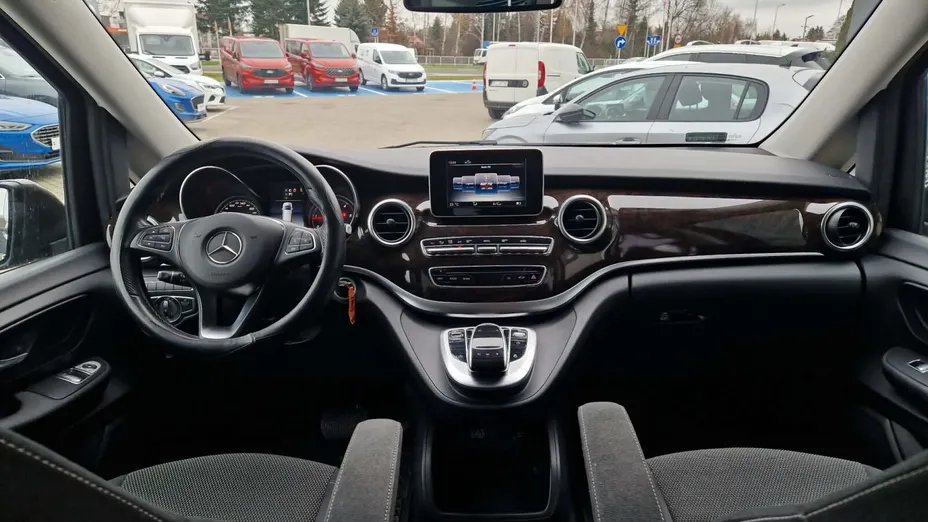 MERCEDES-BENZ V Klasa V 220 d 9G-Tronic Style (długi)