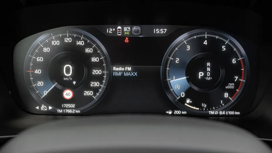 VOLVO XC40 XC40 T3 Momentum Pro aut